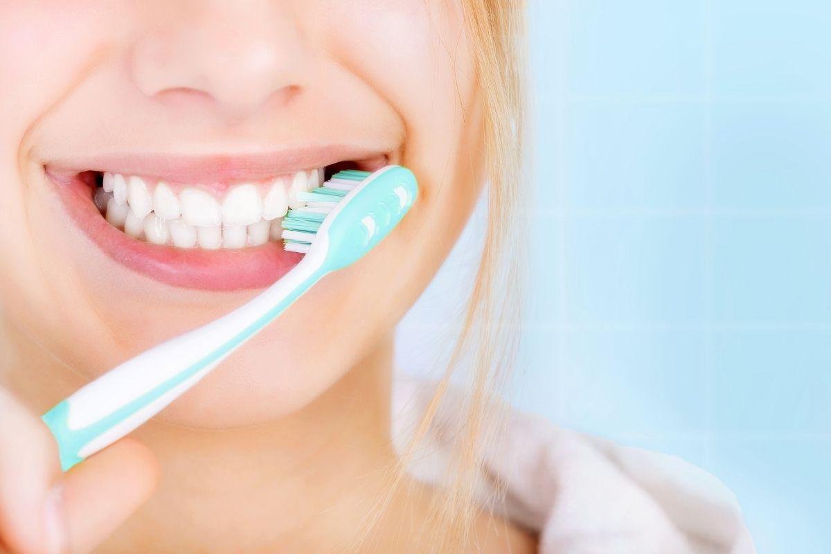 Los 4 beneficios del propóleo para tus dientes