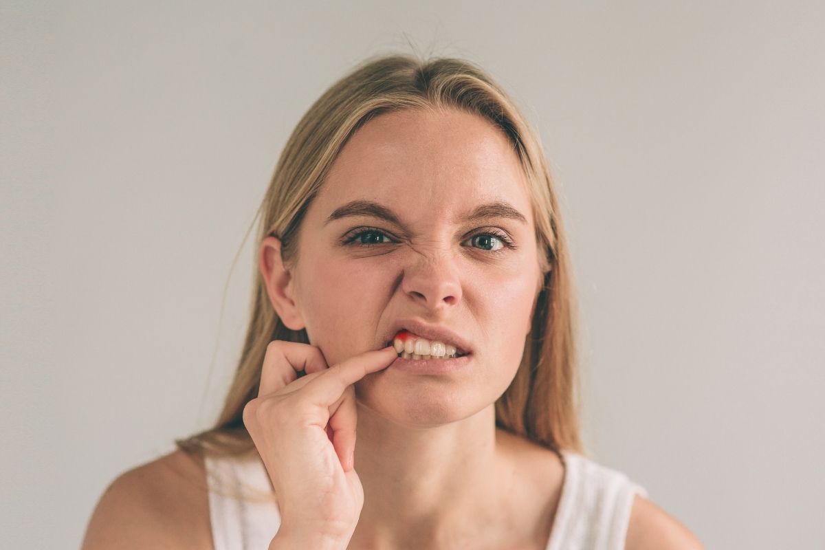 Gingivitis y problemas en las encías. Cómo combatirlos de forma natural